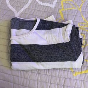 Mens Old Navy Crew Neck